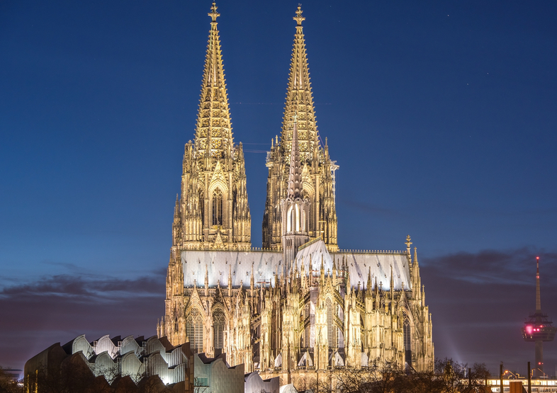 SilentMOD Light & Music Show profanes Cologne Cathedral – Novus Ordo Watch